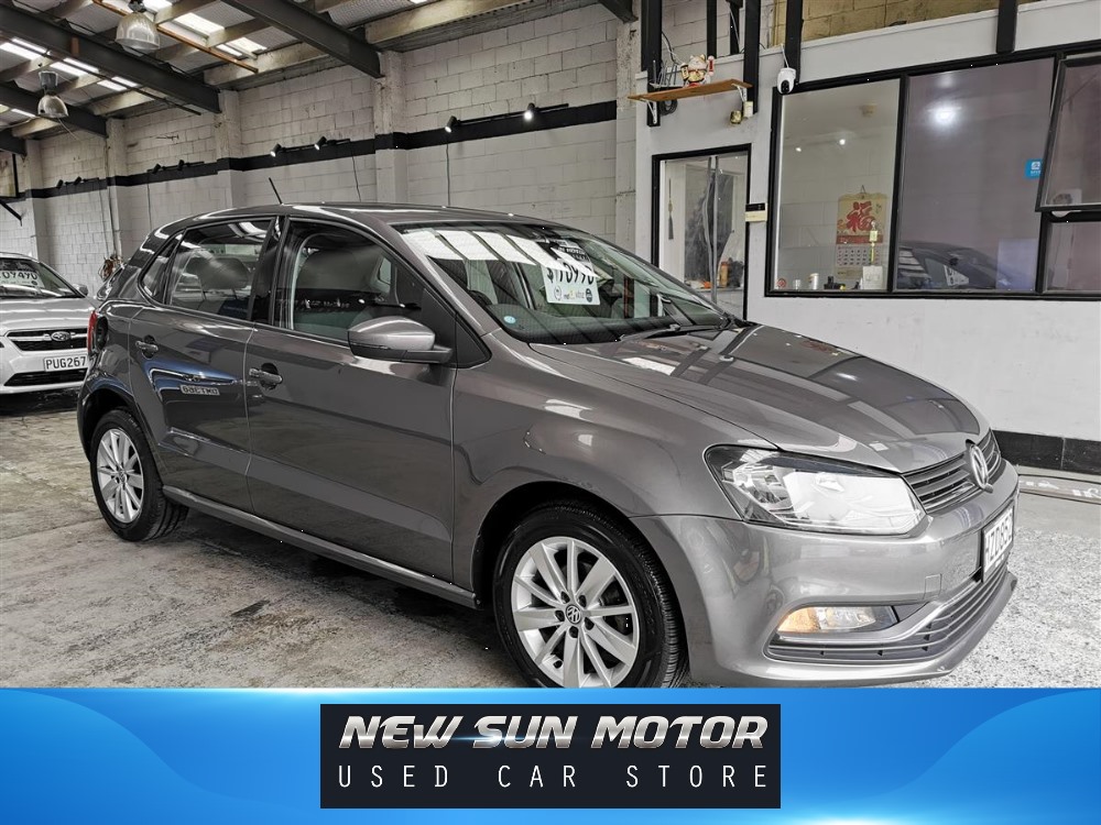 2015 Volkswagen Polo thumbnail