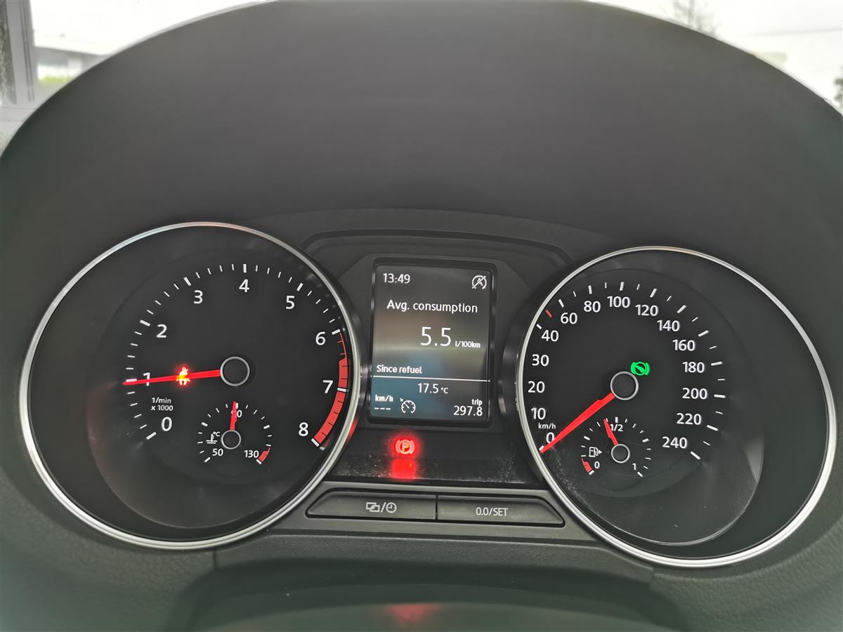 2015 Volkswagen Polo thumbnail