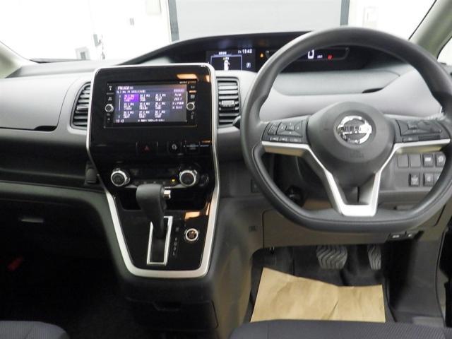 2017 Nissan Serena thumbnail