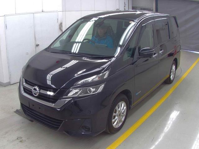 2017 Nissan Serena thumbnail