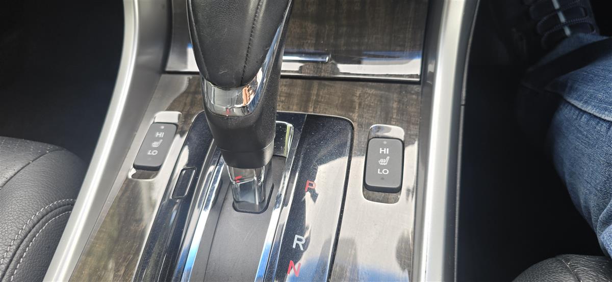 2013 Honda Accord thumbnail