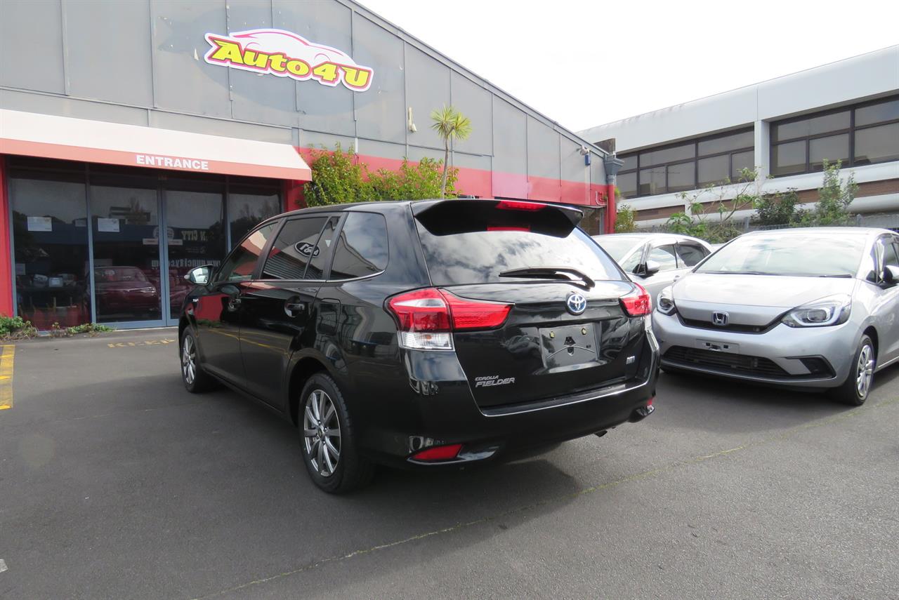 2018 Toyota Corolla thumbnail