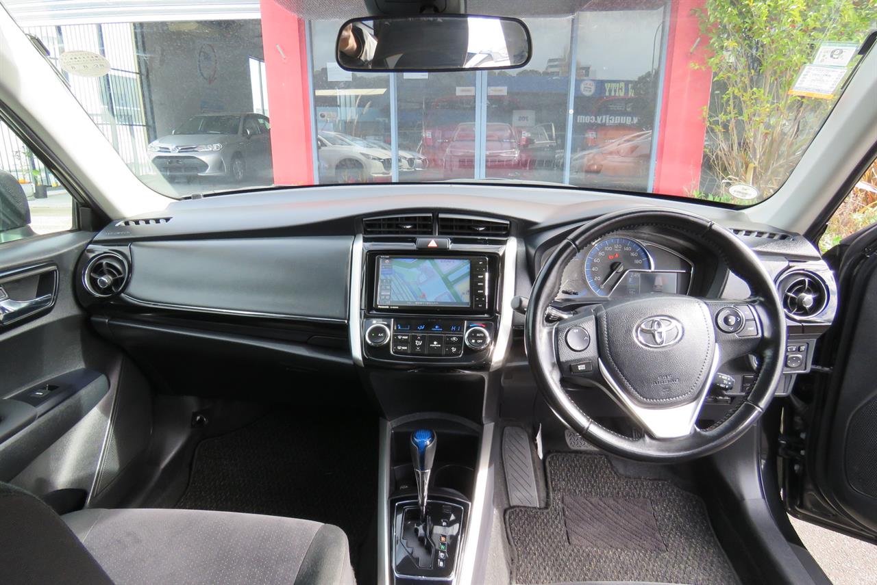 2018 Toyota Corolla thumbnail