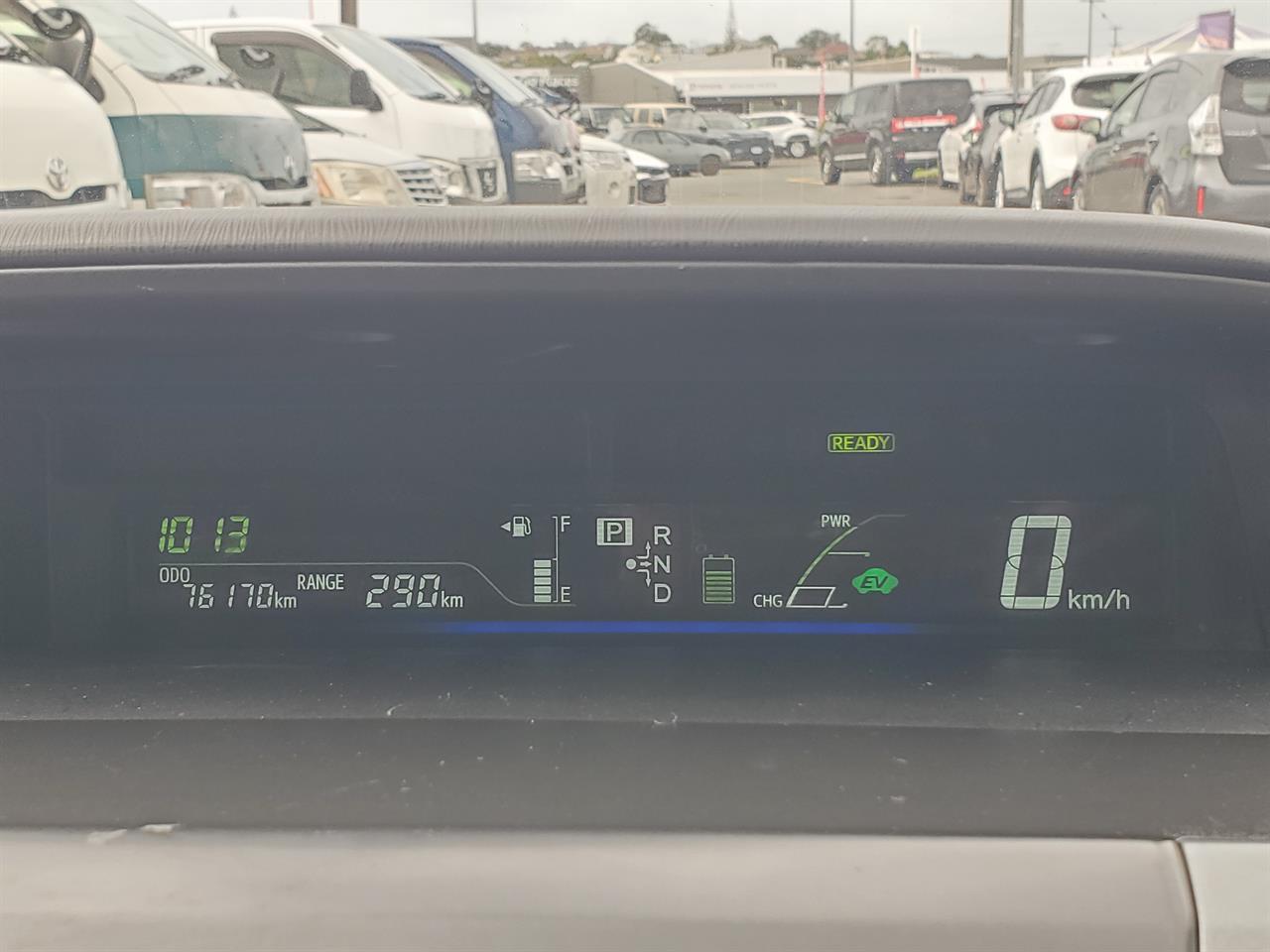 2014 Toyota Prius thumbnail