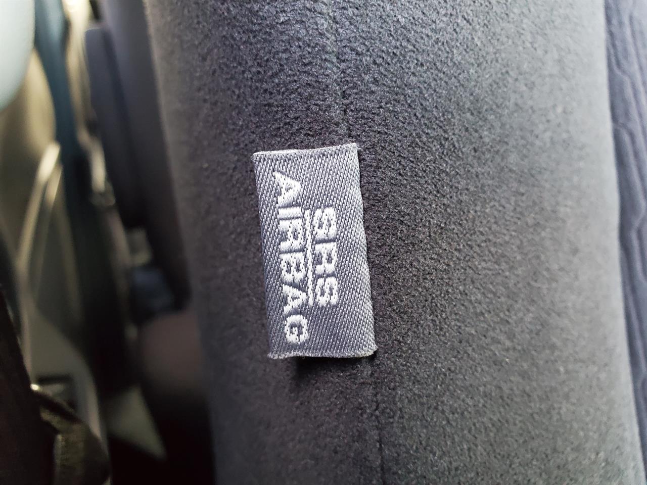 2013 Toyota Vellfire thumbnail
