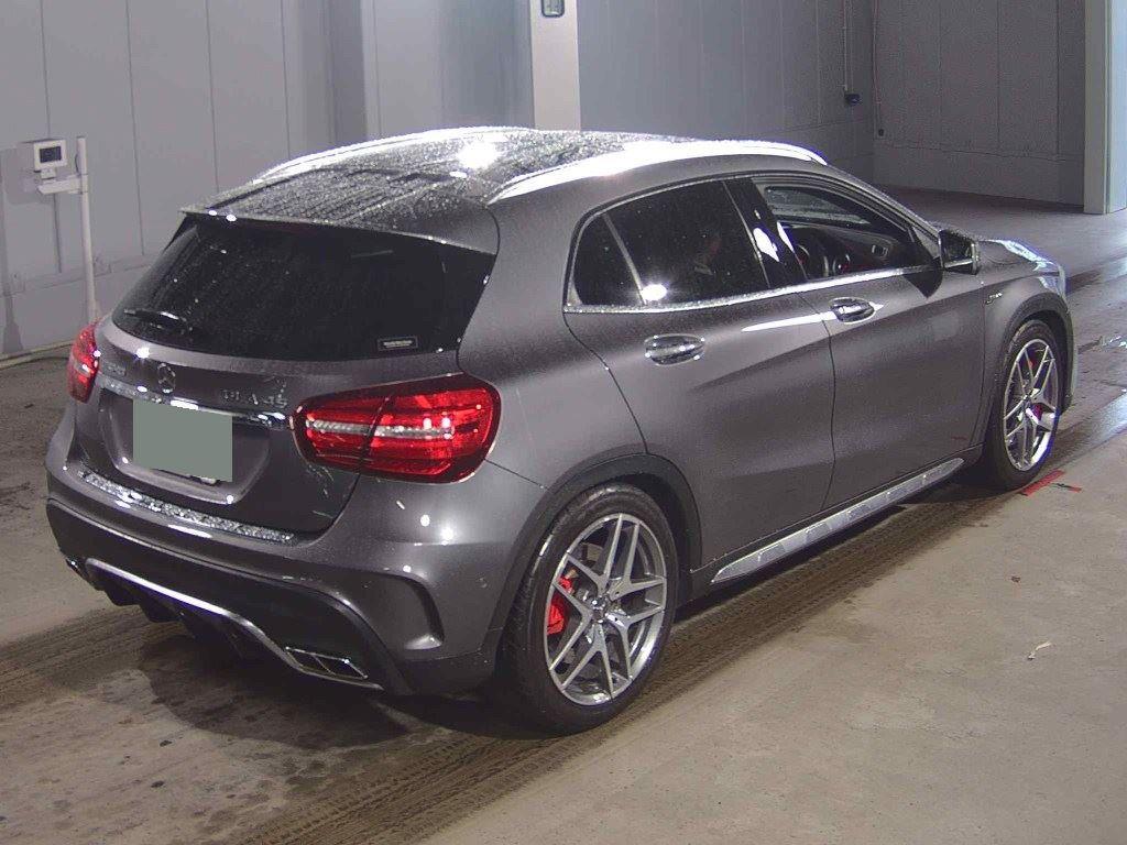 2019 Mercedes-Benz GLA thumbnail
