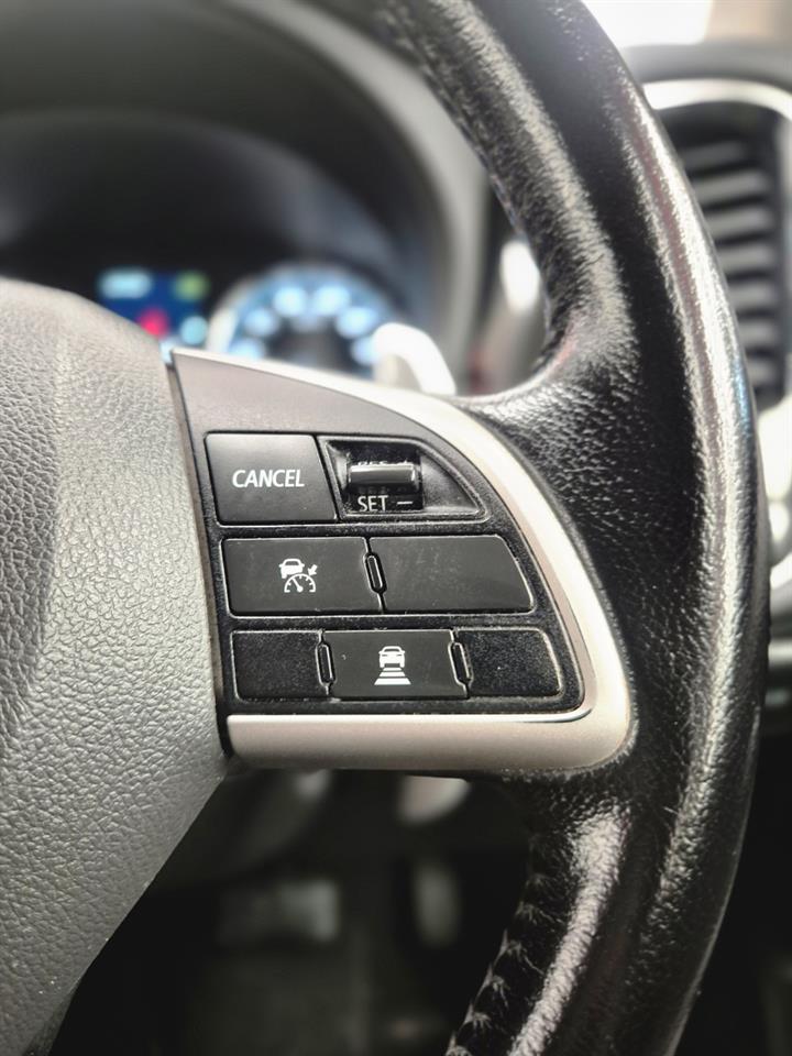 2014 Mitsubishi Outlander thumbnail