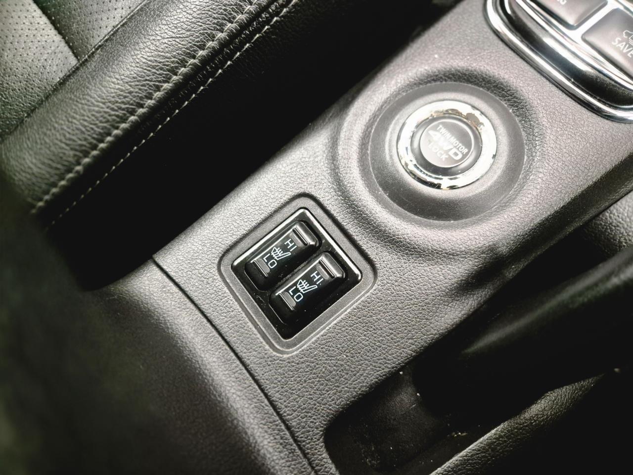 2014 Mitsubishi Outlander thumbnail