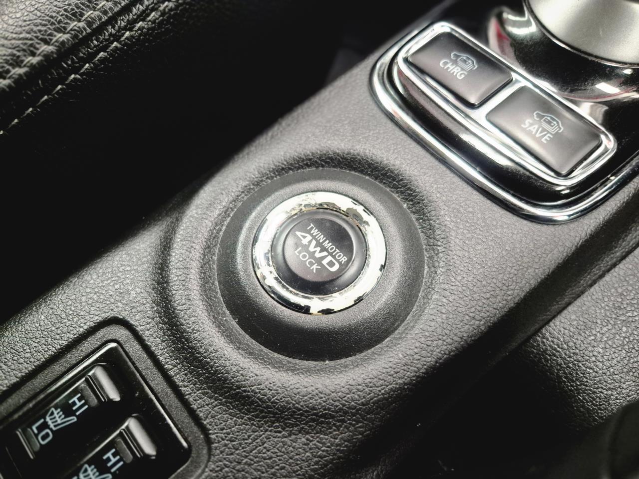 2014 Mitsubishi Outlander thumbnail
