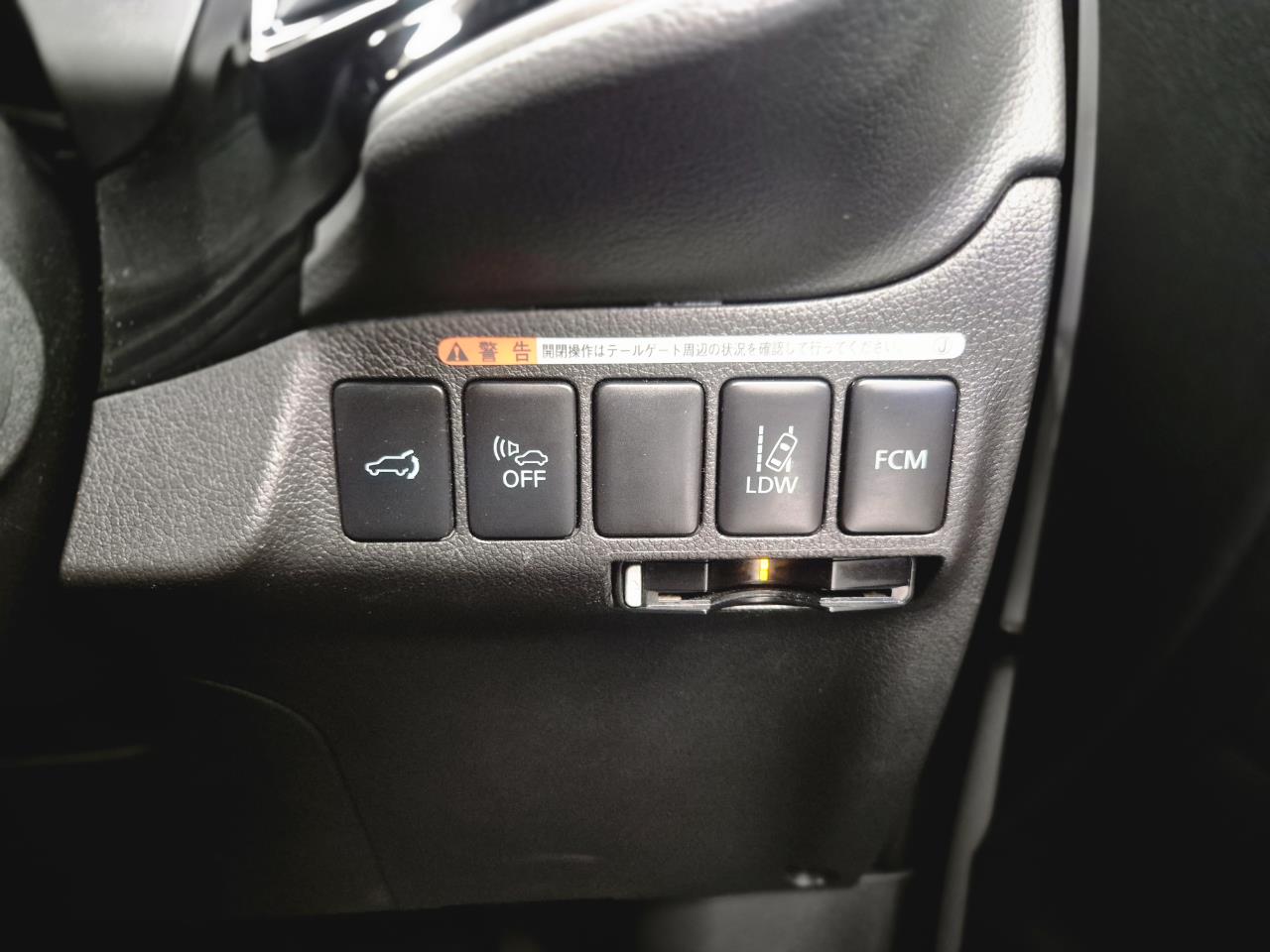 2014 Mitsubishi Outlander thumbnail