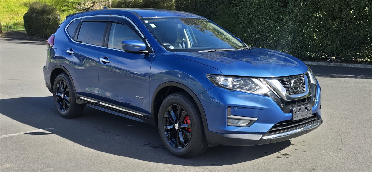 2020 Nissan X-Trail thumbnail