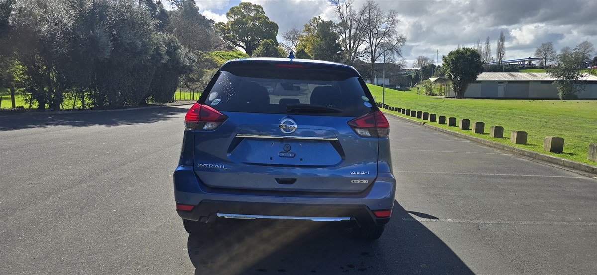 2020 Nissan X-Trail thumbnail
