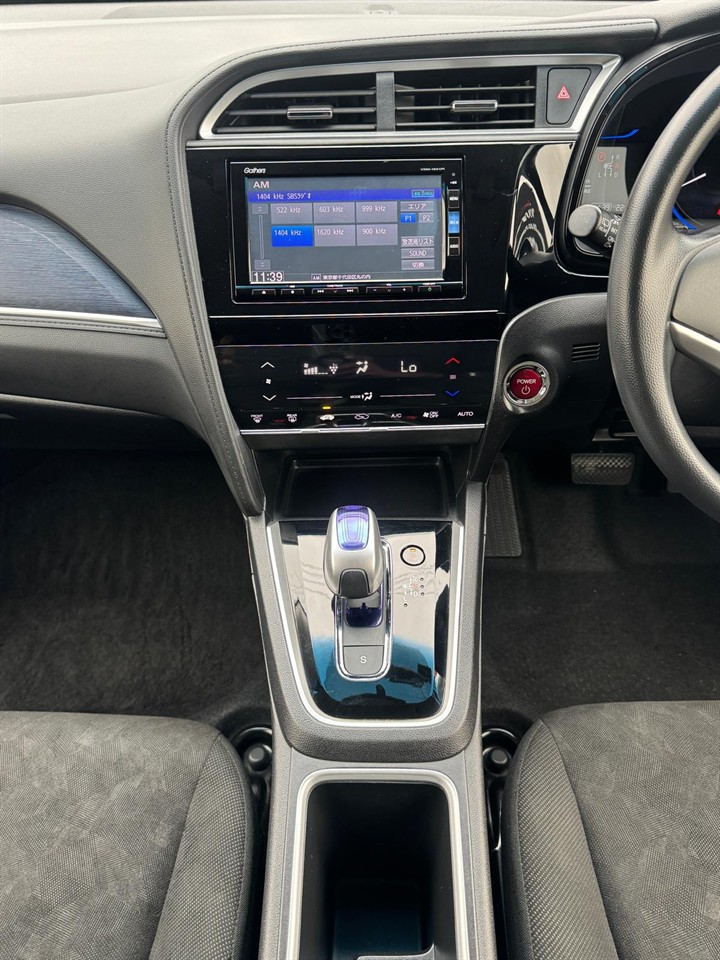 2017 Honda Shuttle thumbnail