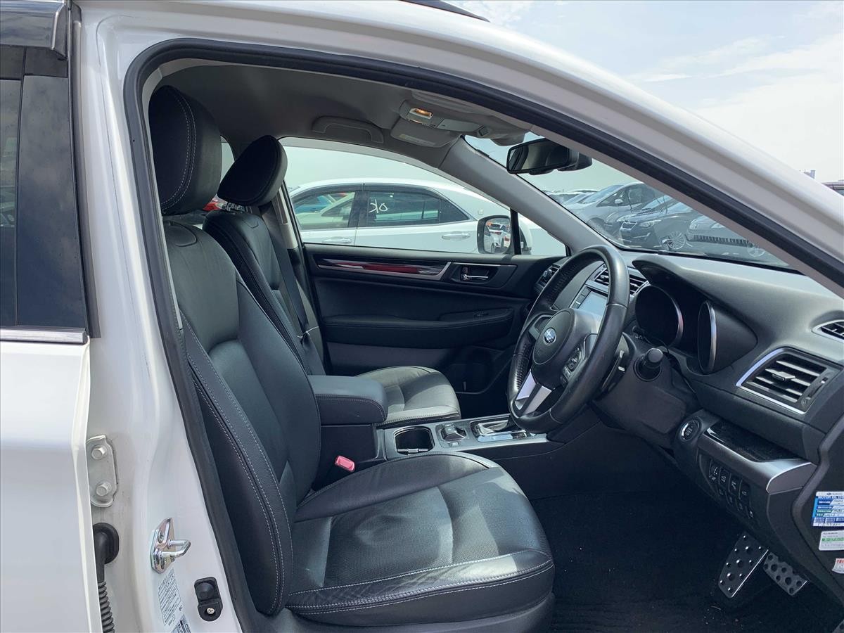 2016 Subaru OUTBACK thumbnail