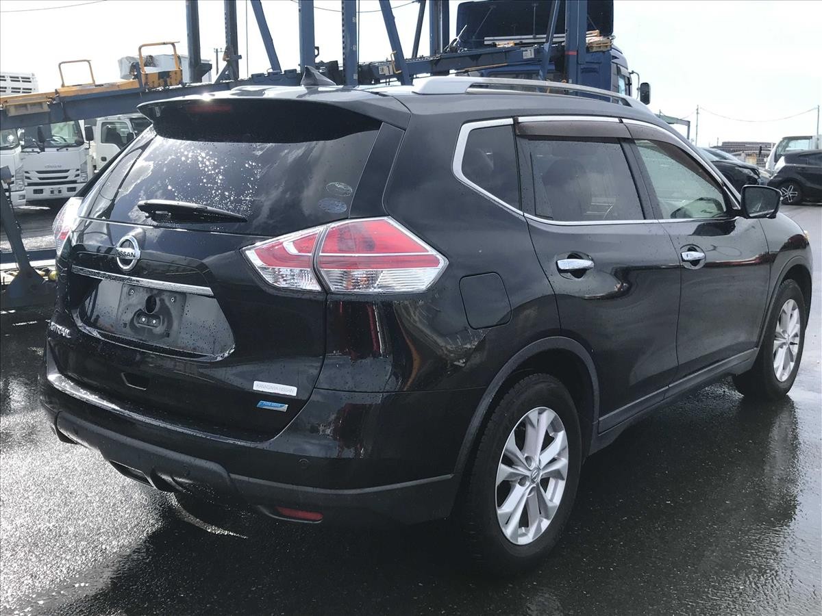 2015 Nissan X-Trail thumbnail