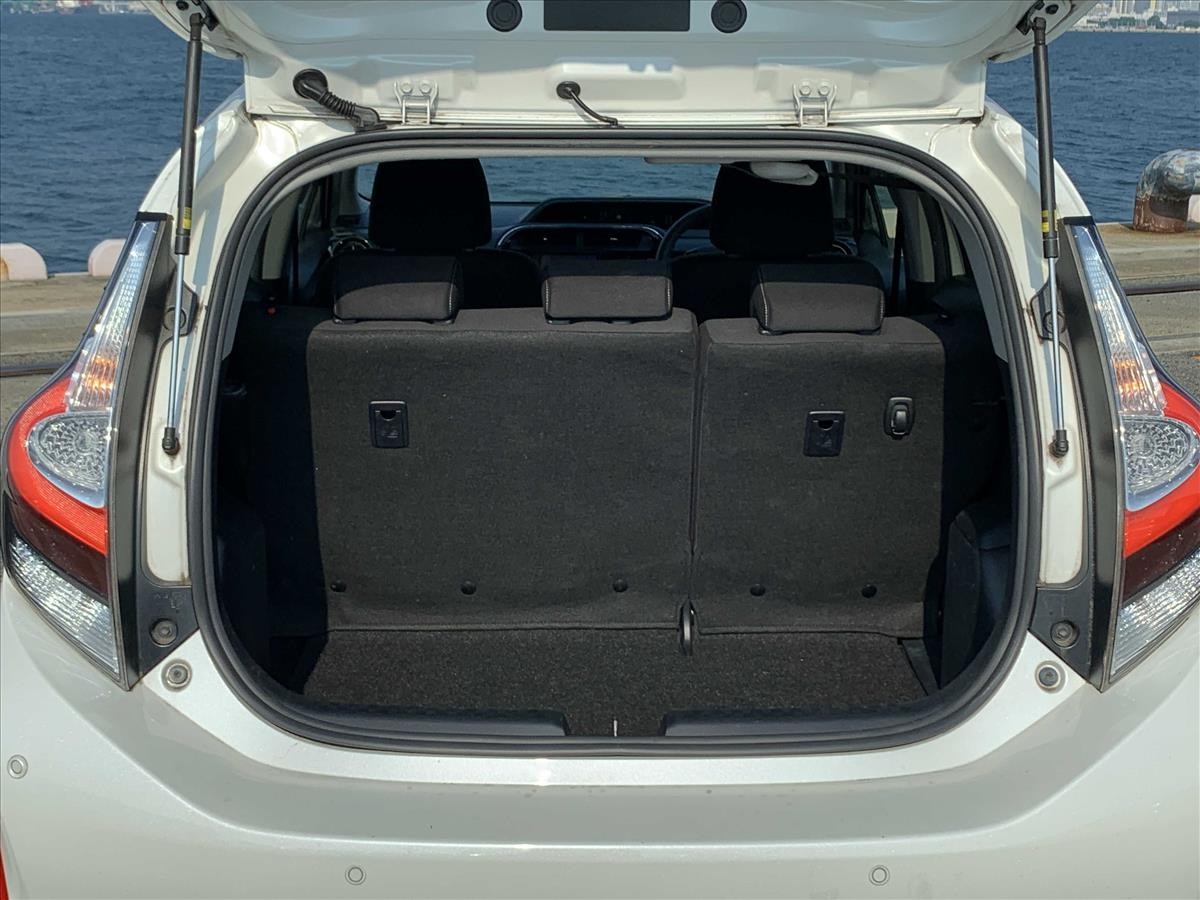 2019 Toyota Aqua thumbnail