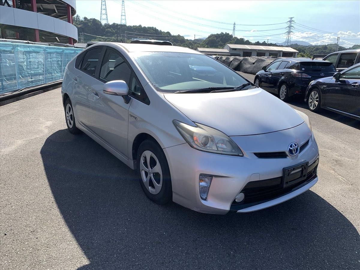 2014 Toyota PRIUS thumbnail
