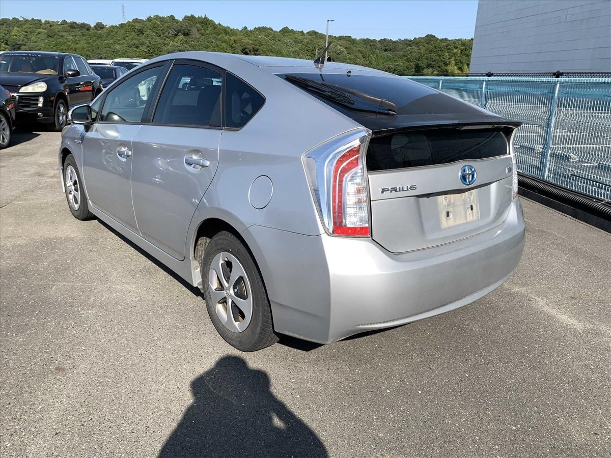 2014 Toyota PRIUS thumbnail