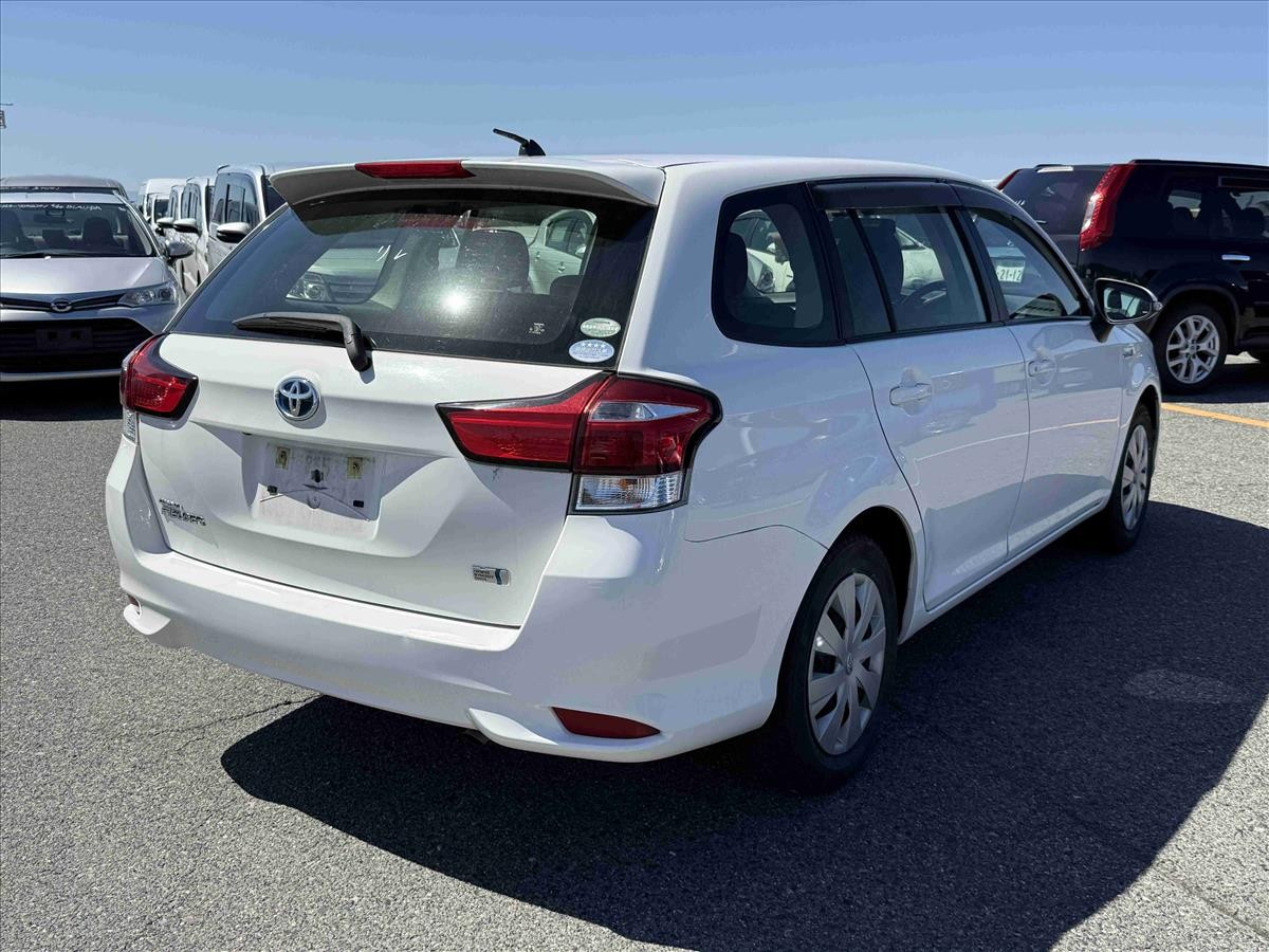 2015 Toyota Corolla thumbnail