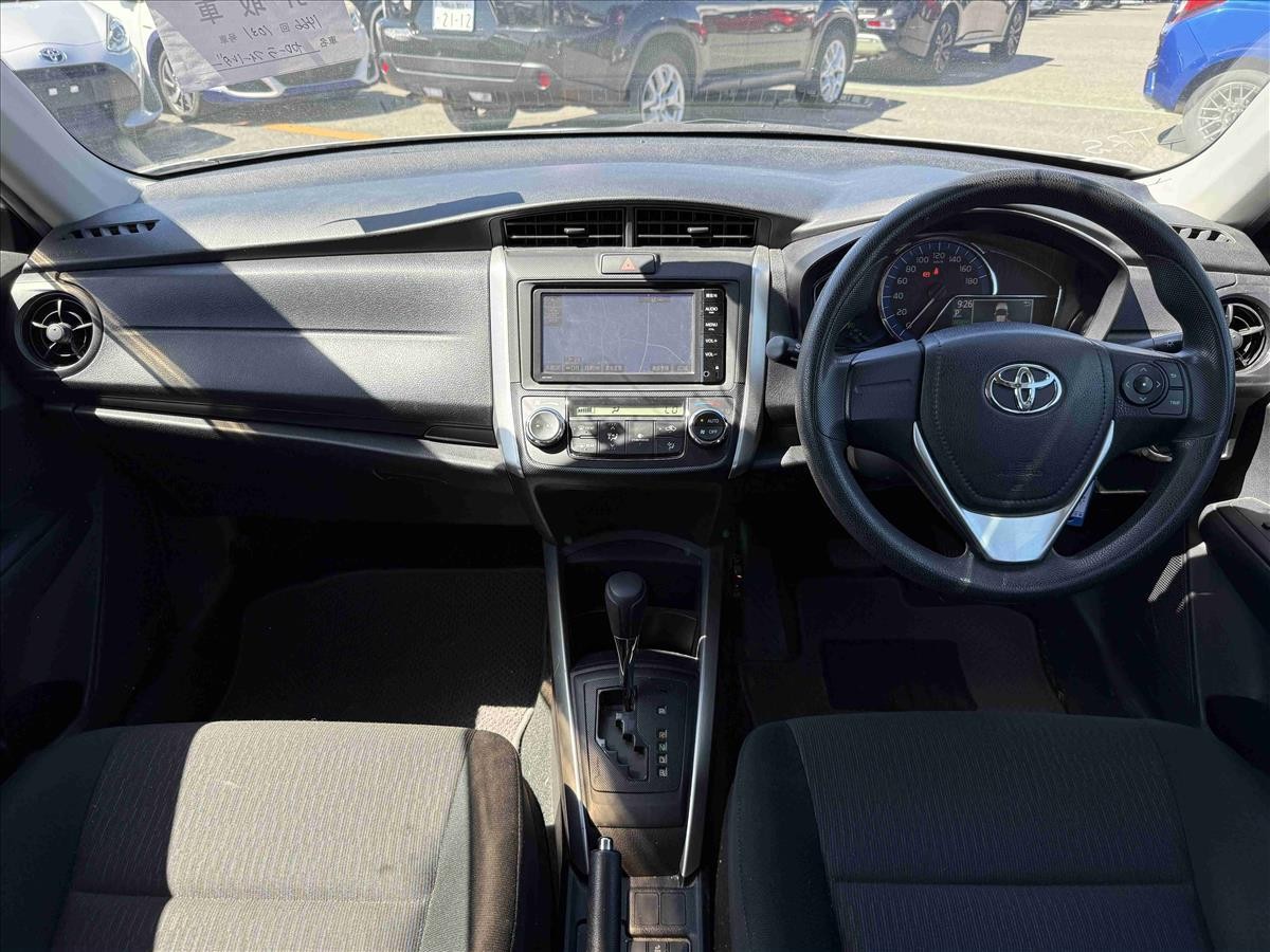 2015 Toyota Corolla thumbnail