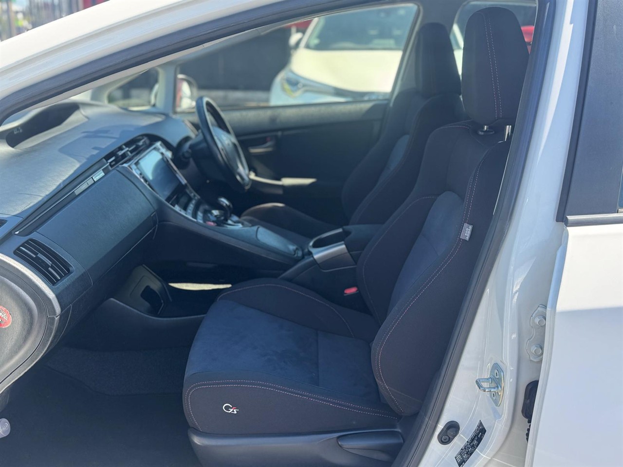 2014 Toyota PRIUS thumbnail