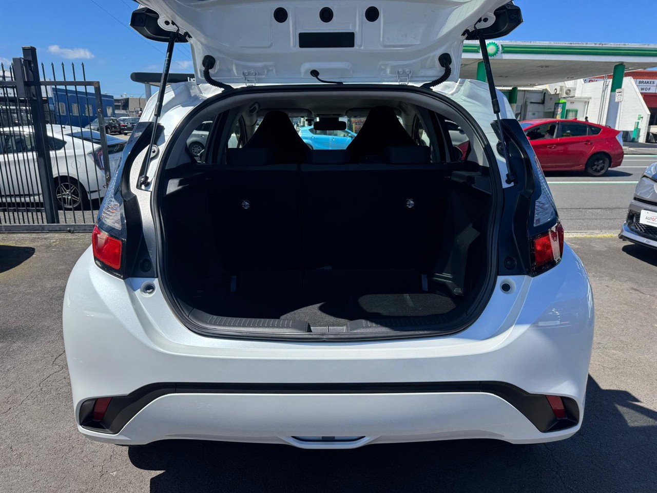 2021 Toyota Aqua thumbnail