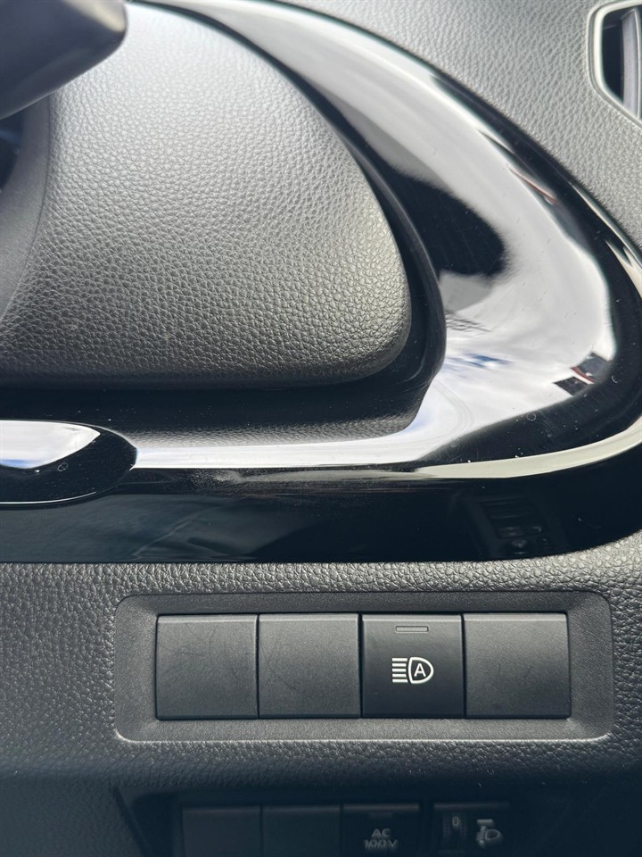 2022 Toyota Aqua thumbnail