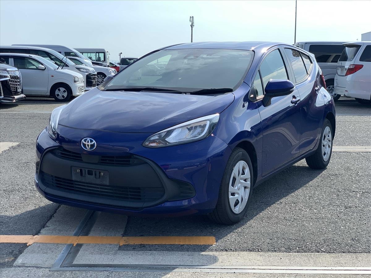 2022 Toyota Aqua thumbnail