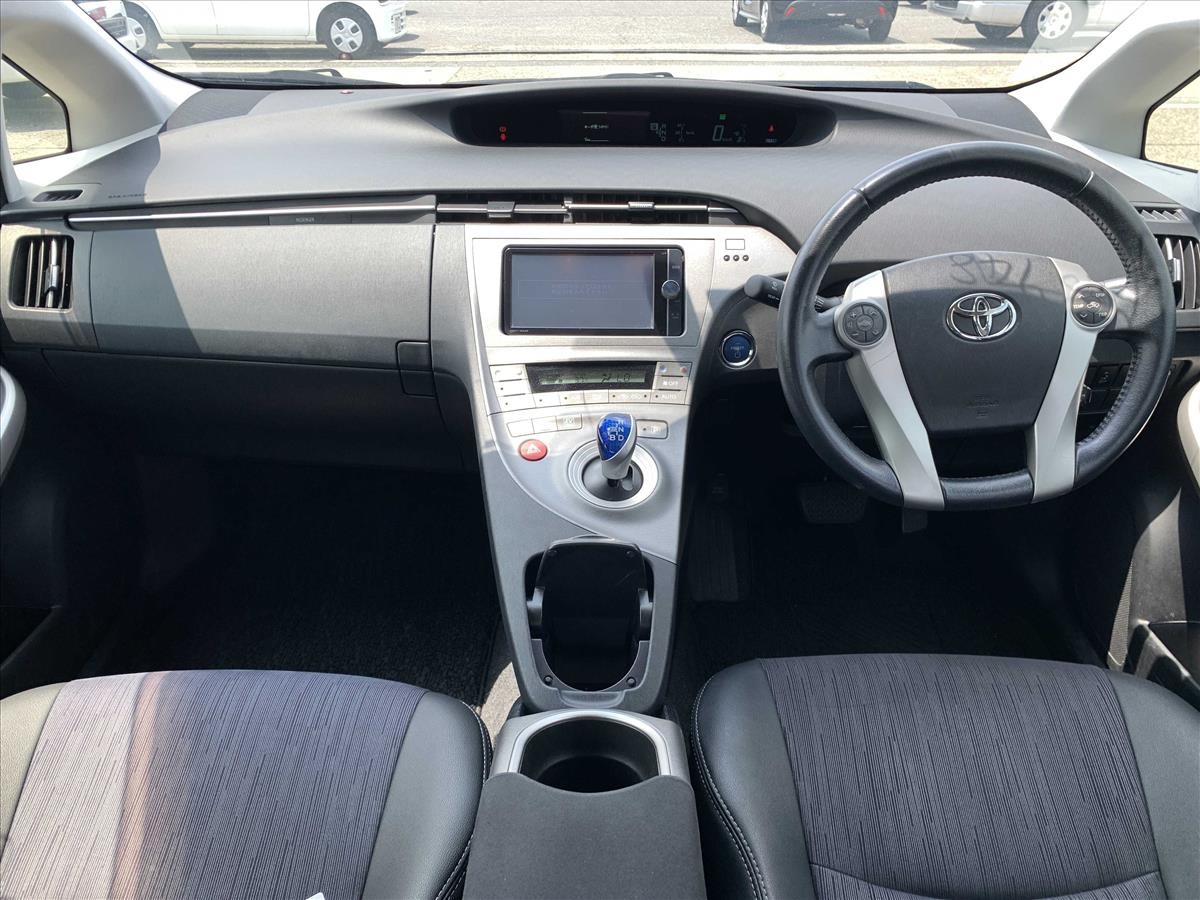 2013 Toyota PRIUS thumbnail
