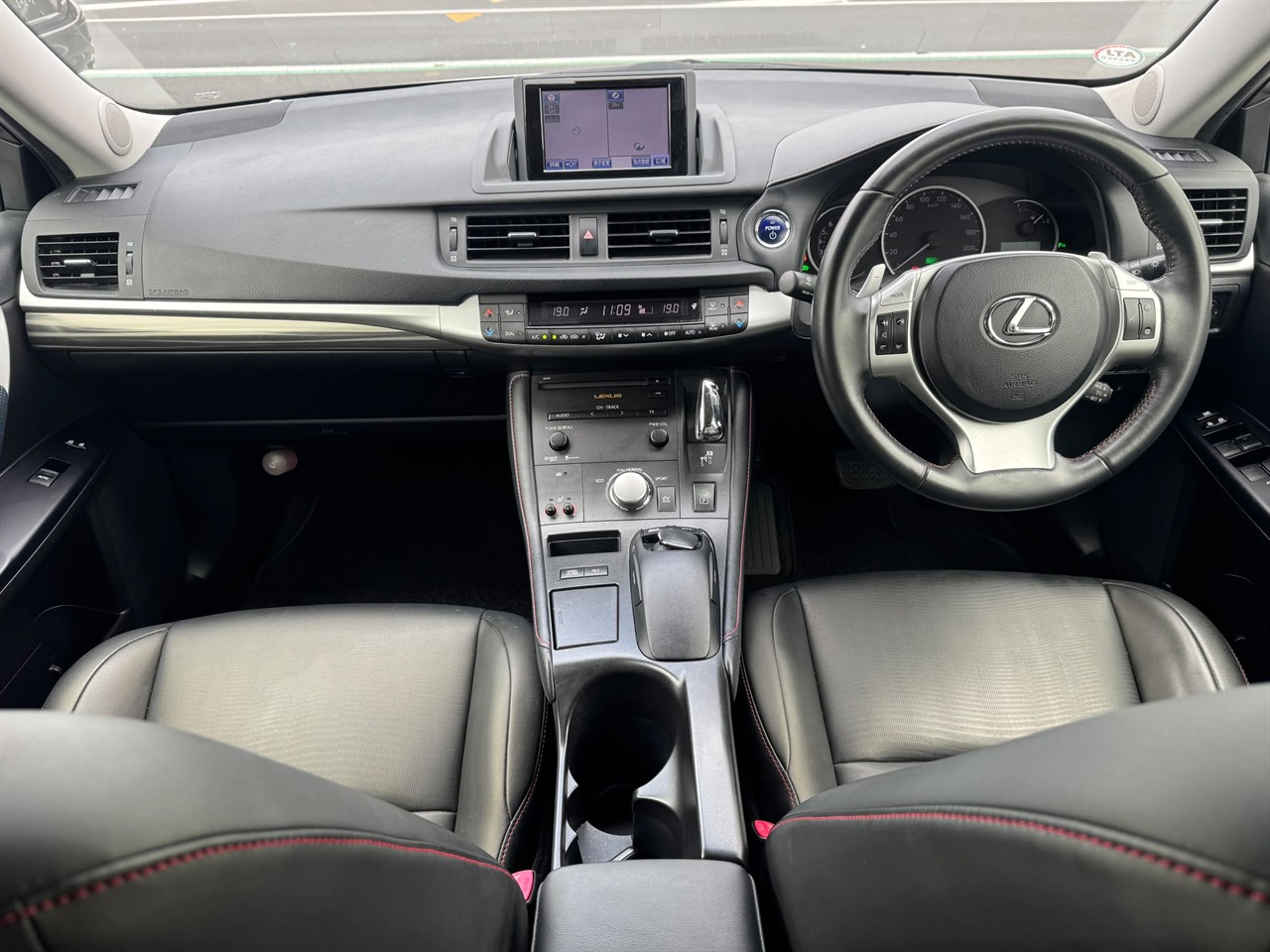 2013 Lexus CT200H thumbnail