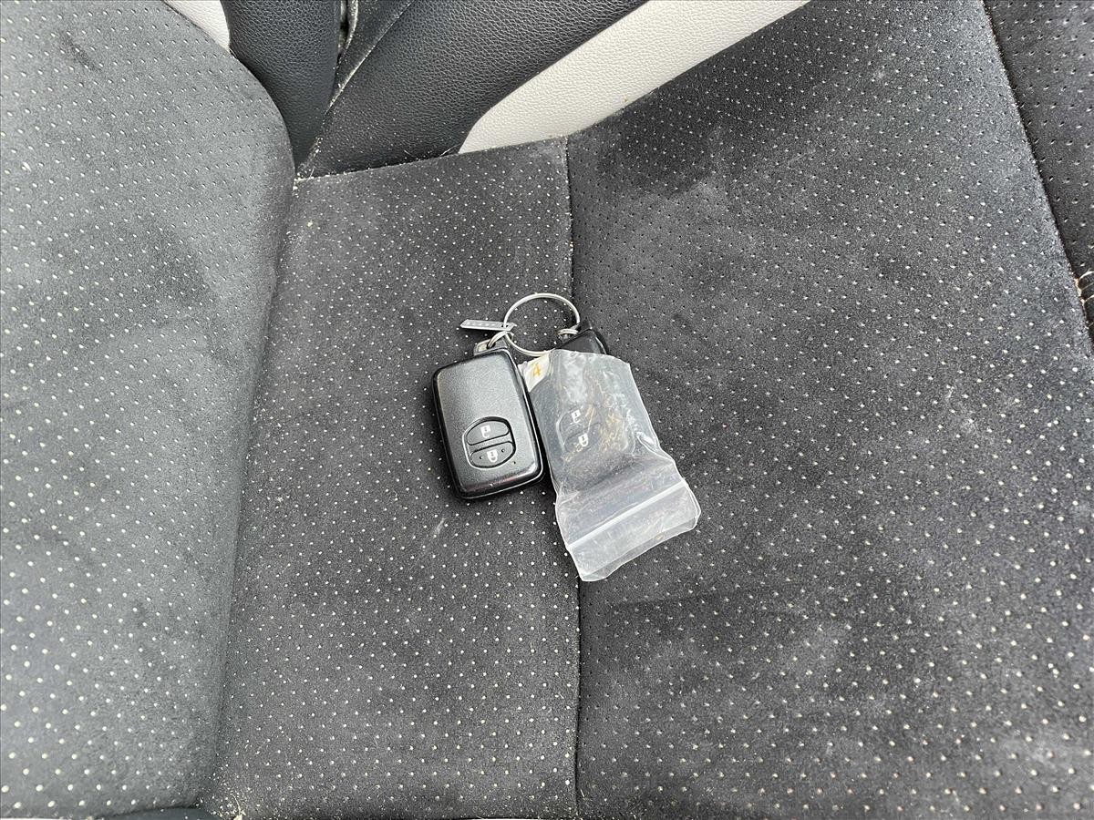 2014 Toyota Aqua thumbnail