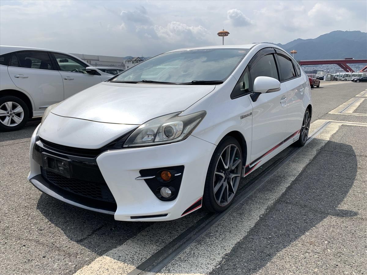2015 Toyota PRIUS thumbnail