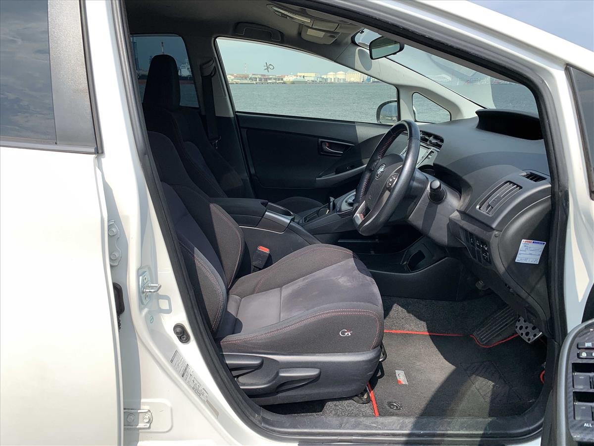2015 Toyota PRIUS thumbnail