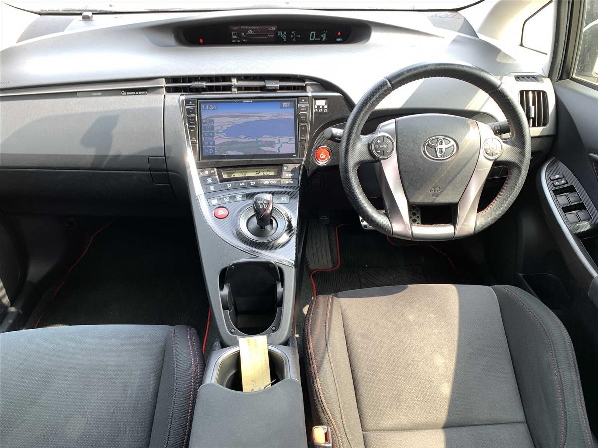 2015 Toyota PRIUS thumbnail