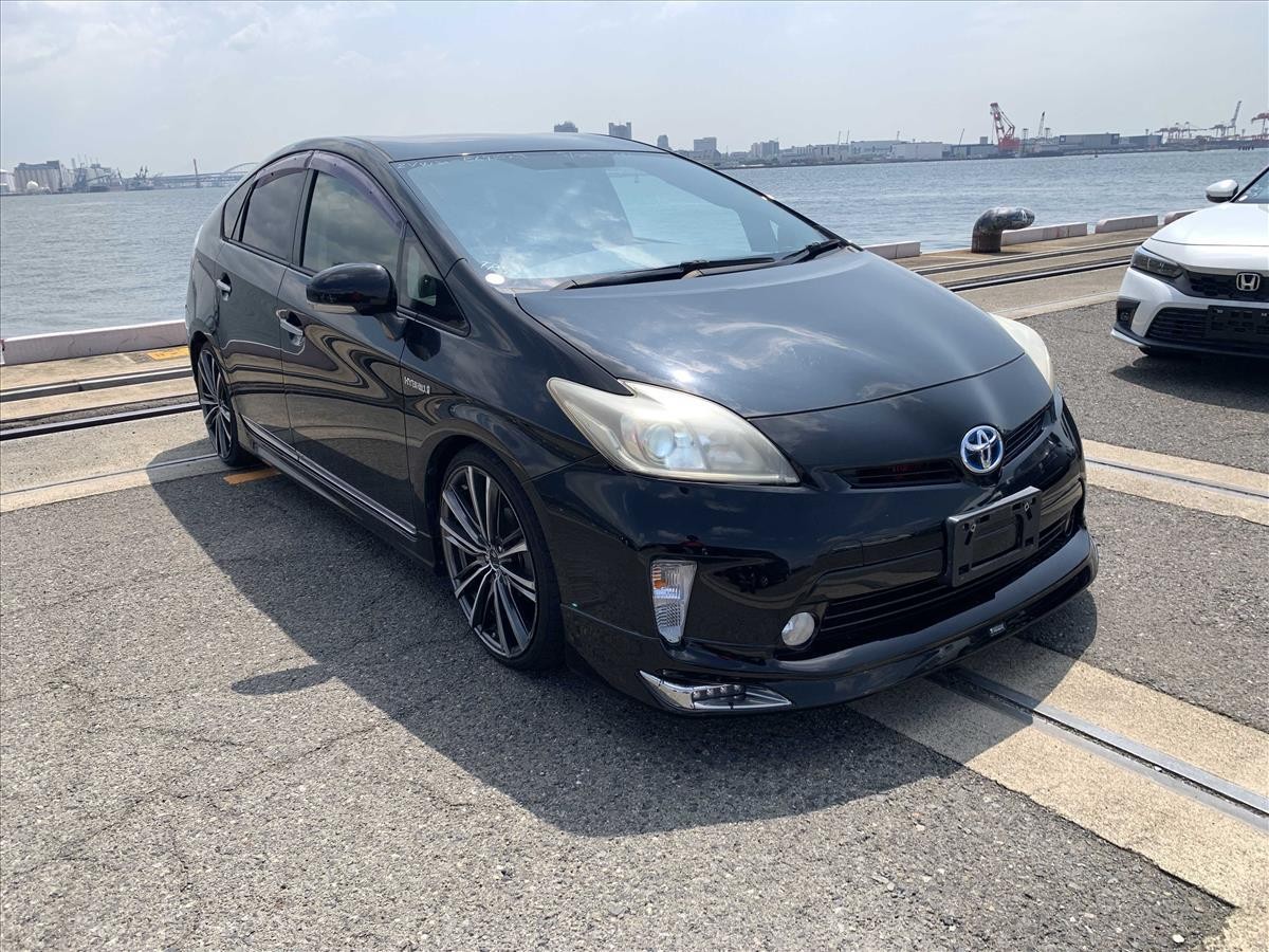 2013 Toyota PRIUS thumbnail
