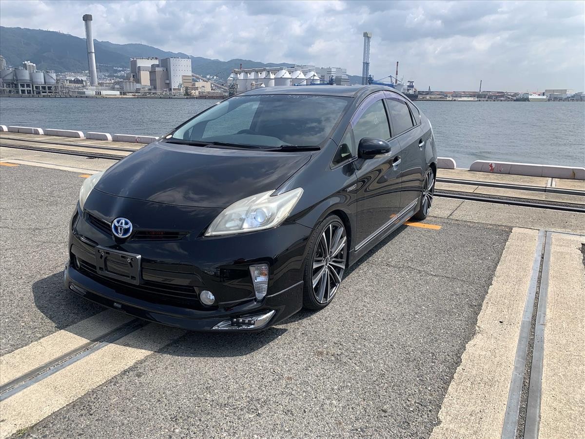 2013 Toyota PRIUS thumbnail