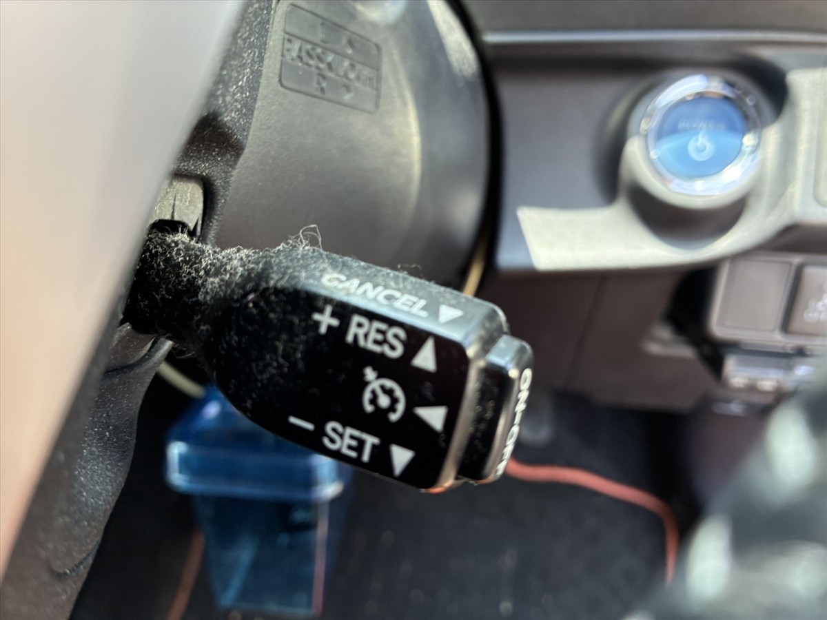 2015 Toyota Aqua thumbnail