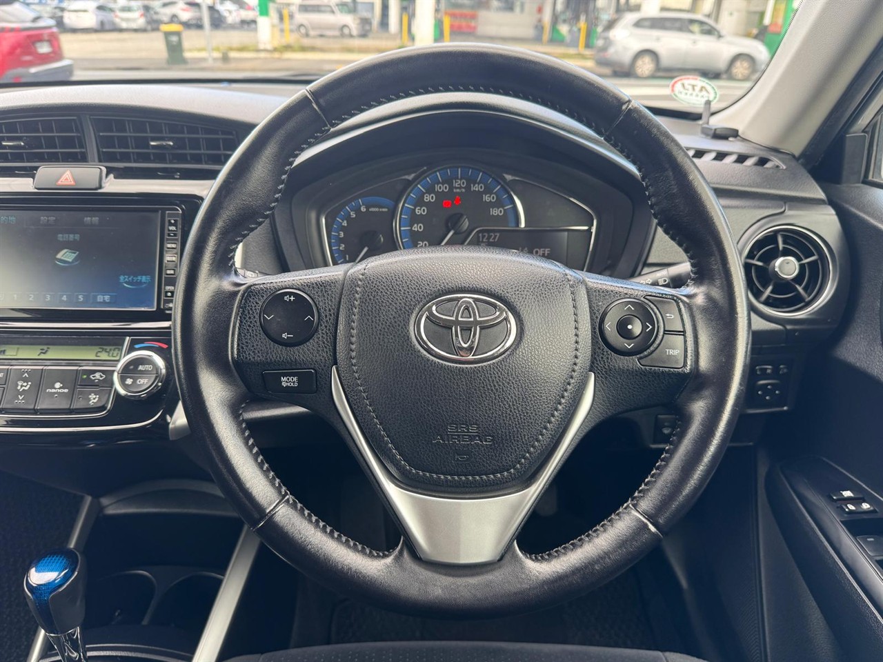2015 Toyota Corolla thumbnail