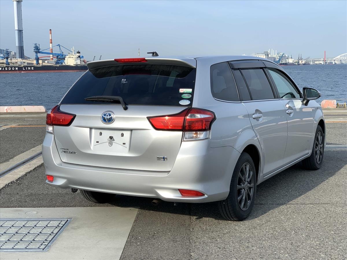2015 Toyota Corolla thumbnail