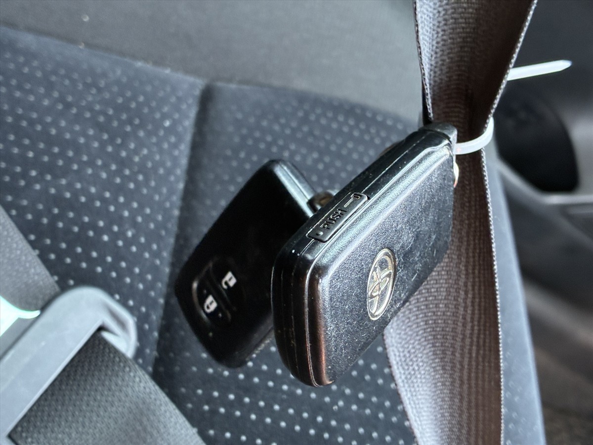 2015 Toyota Corolla thumbnail