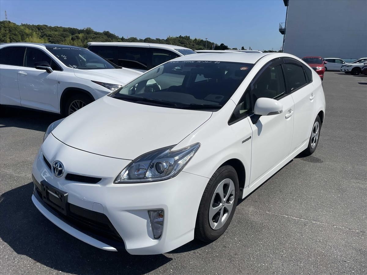 2015 Toyota PRIUS thumbnail