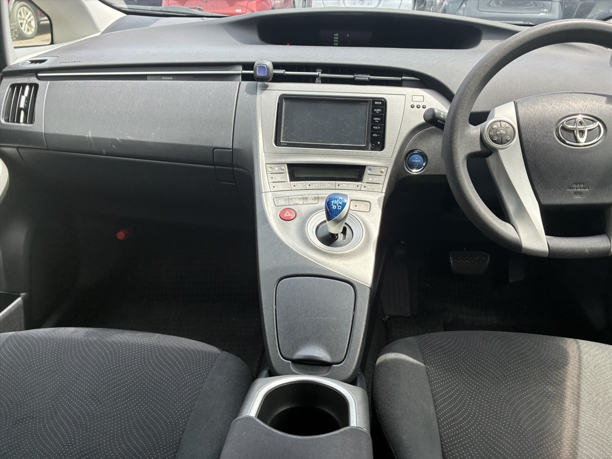 2015 Toyota PRIUS thumbnail