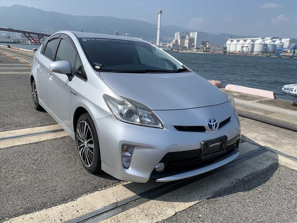 2014 Toyota PRIUS thumbnail