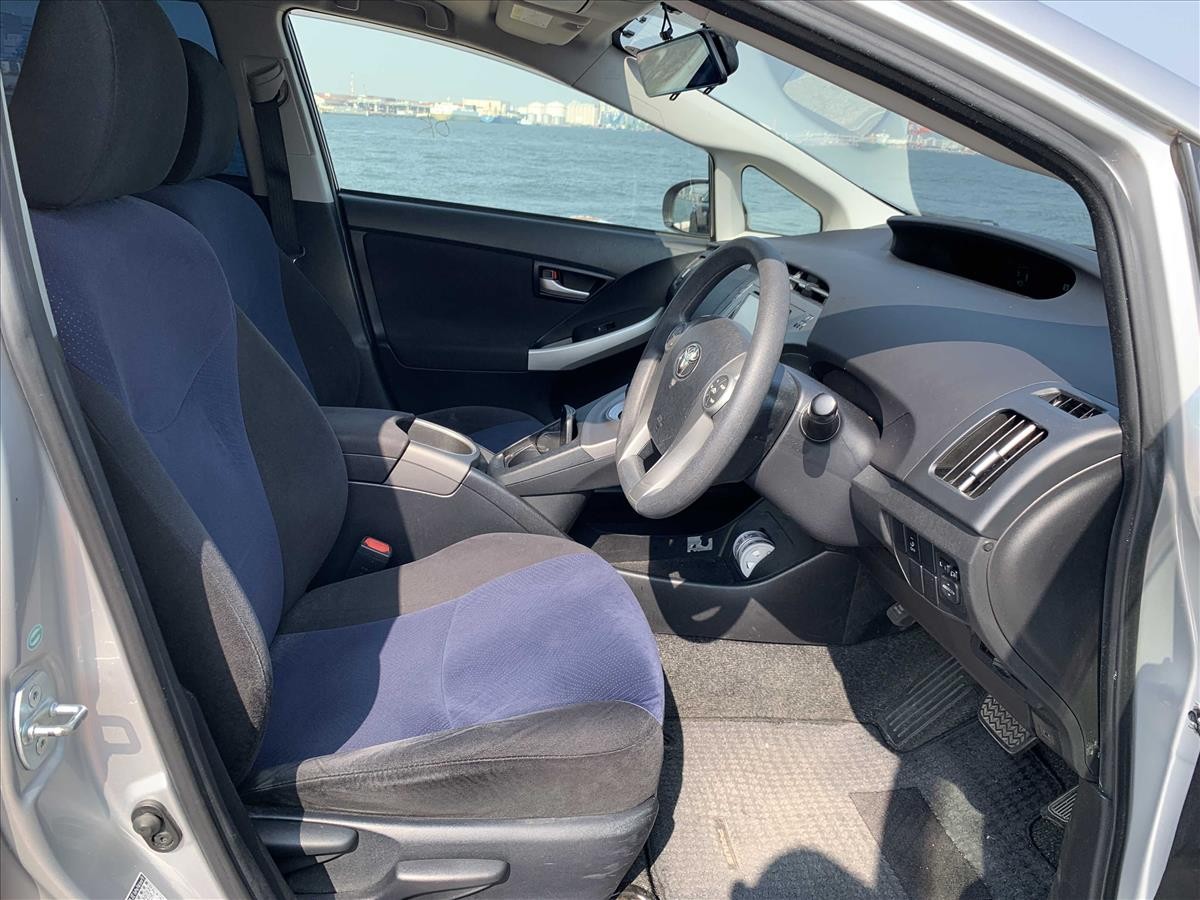2014 Toyota PRIUS thumbnail
