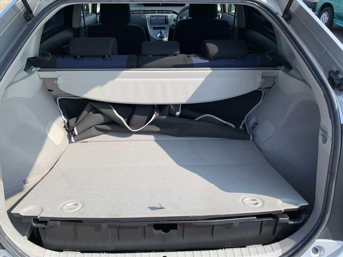 2014 Toyota PRIUS thumbnail