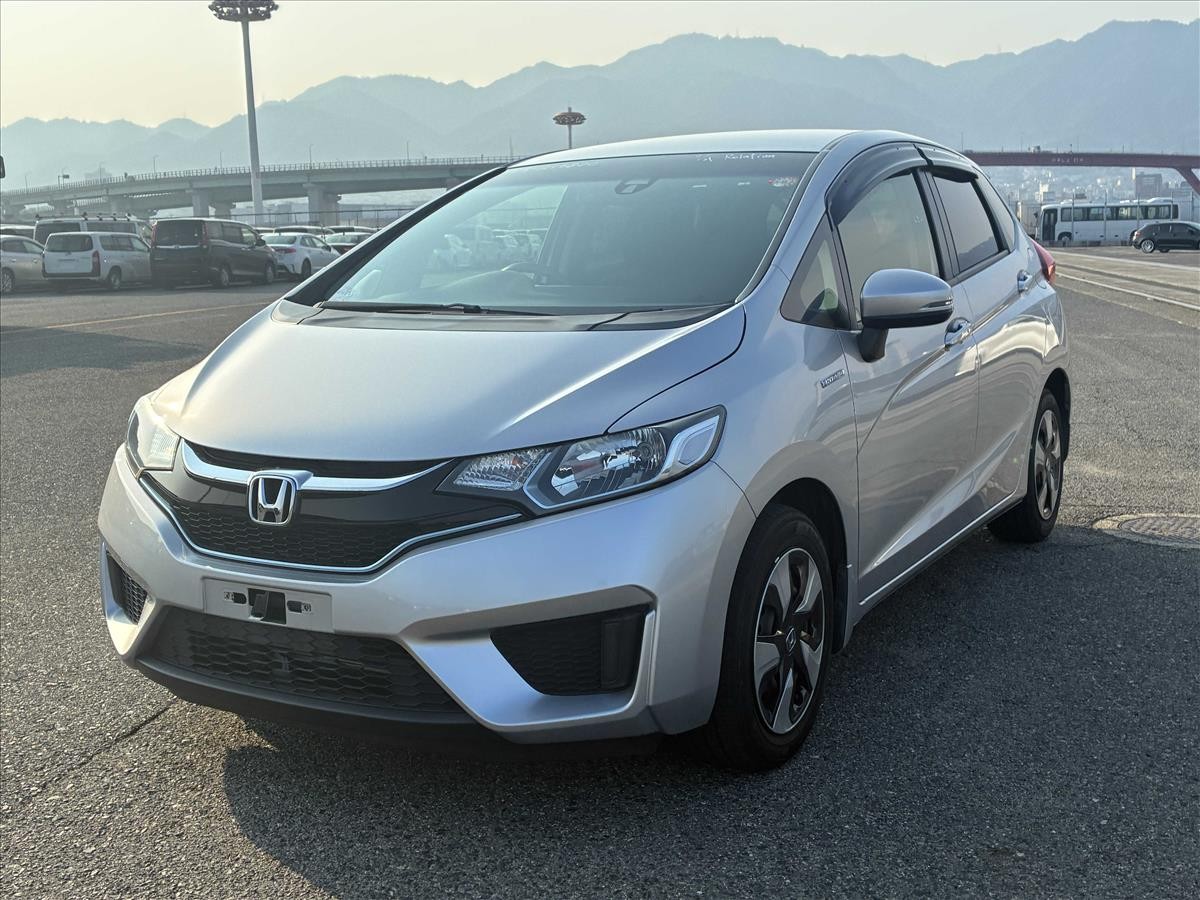 2016 Honda FIT thumbnail