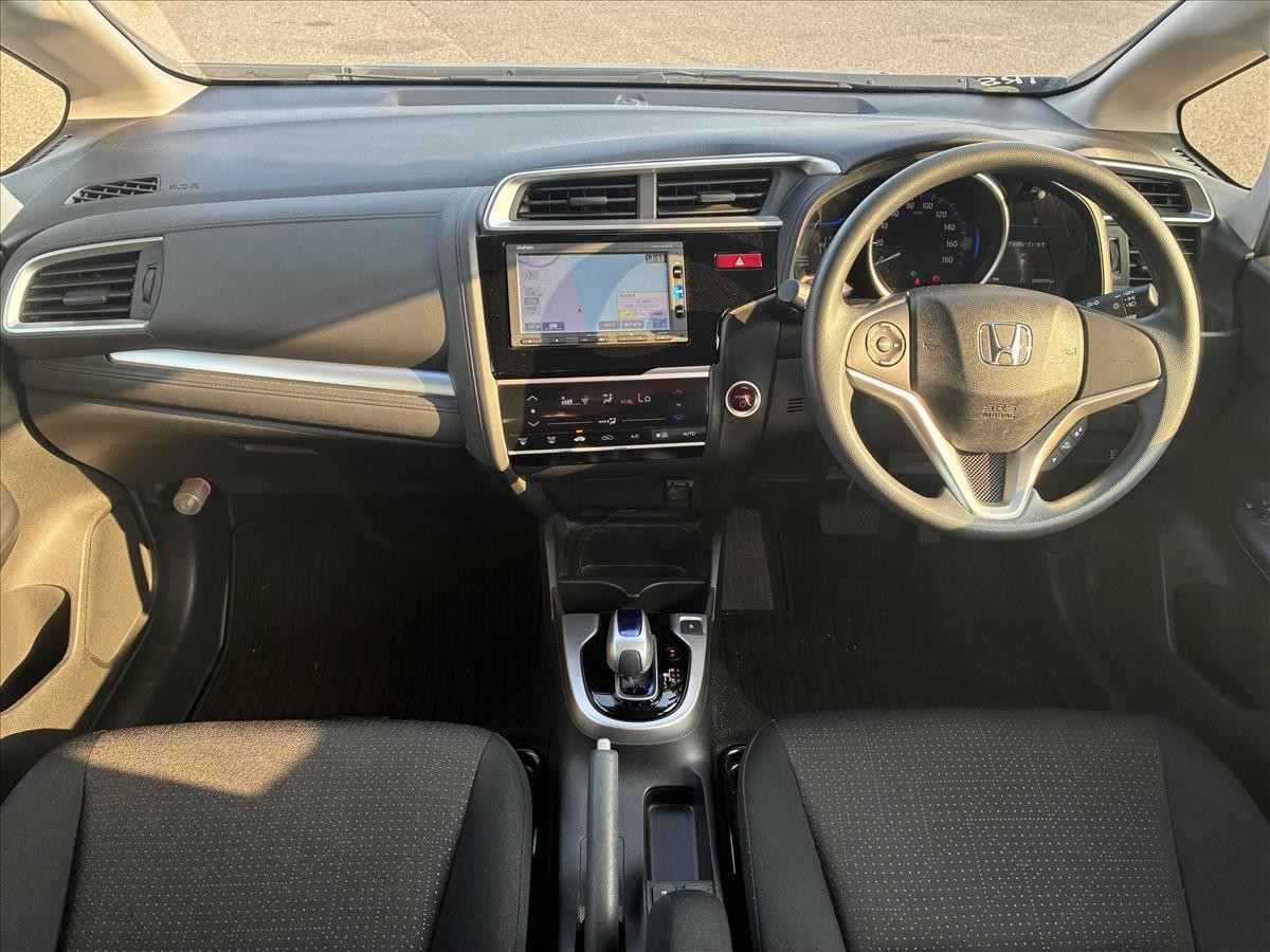 2016 Honda FIT thumbnail