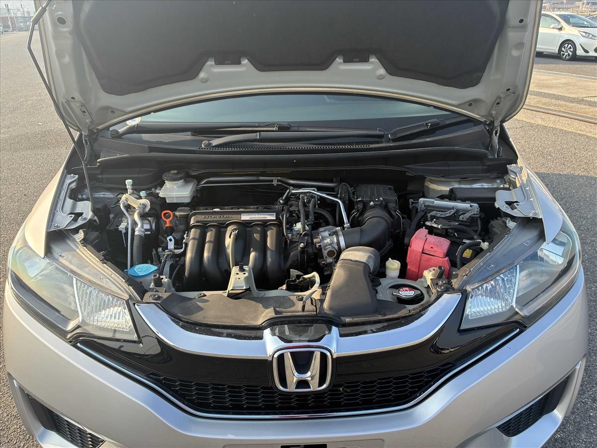 2016 Honda FIT thumbnail
