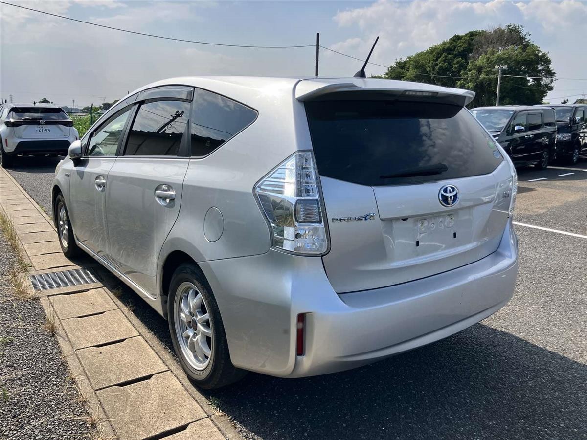 2013 Toyota PRIUS thumbnail