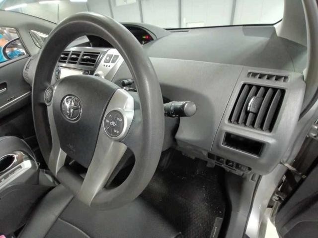 2013 Toyota PRIUS thumbnail